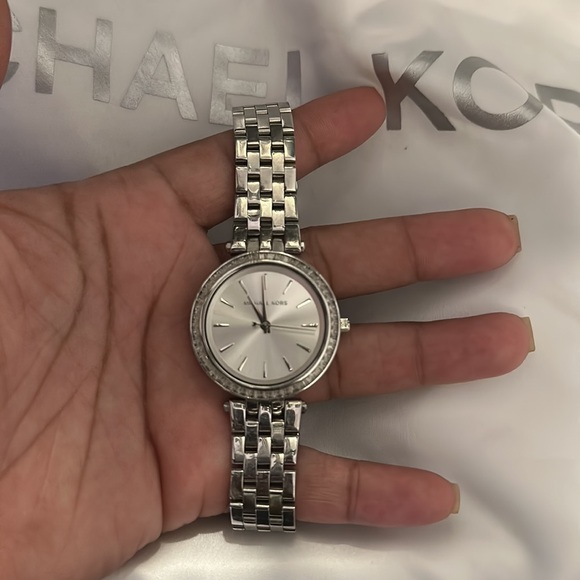 Micheal Kors Watch - Picture 3 of 5